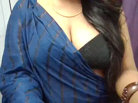 Shikha39 online show from October 18, 7:48 pm