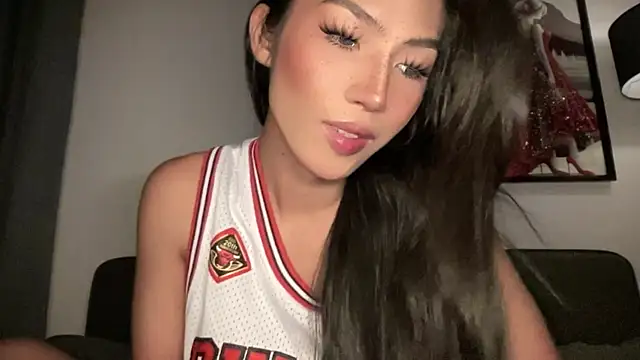 Thicker Belle online show from April 19, 9:17 pm