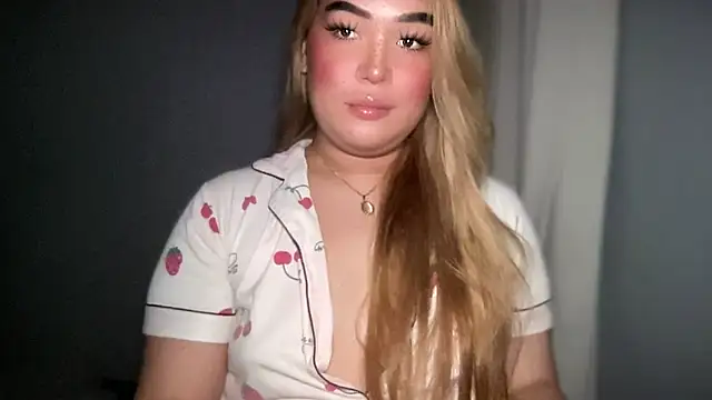 Snapshot of MistressOf_Americaxxx chatting on October 15, 2:47 am MistressOf Americaxxx online show from October 15, 2:47 am