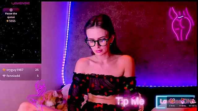 madina taher online show from March 27, 9:10 am