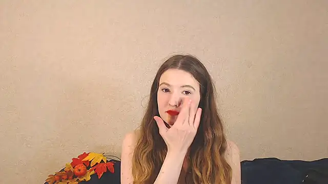 Snapshot of SecretWithJessie chatting on October 9, 7:56 am SecretWithJessie online show from October 9, 7:56 am
