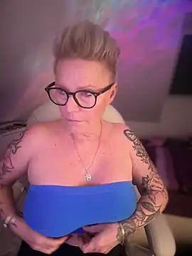 German Milf online show from January 11, 2:11 pm