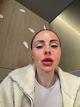 EmaSalis online show from March 4, 10:55 am