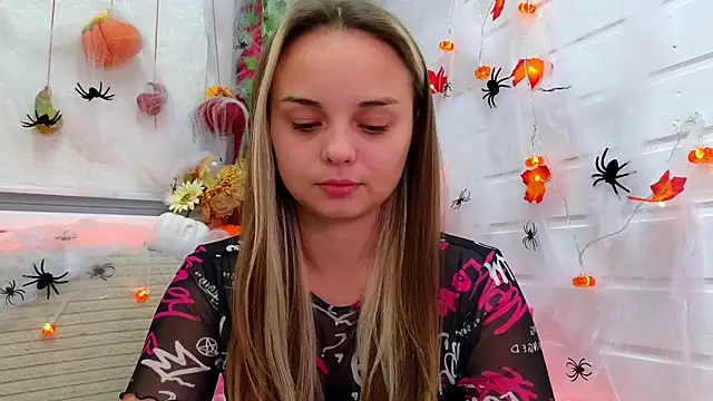 Misss Vikk online show from November 1, 3:16 pm