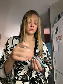 Kylie Desire online show from November 5, 5:23 am