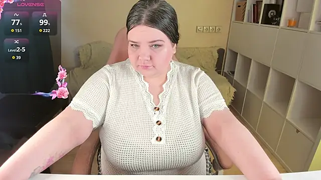 PlumPie online show from February 14, 1:13 pm