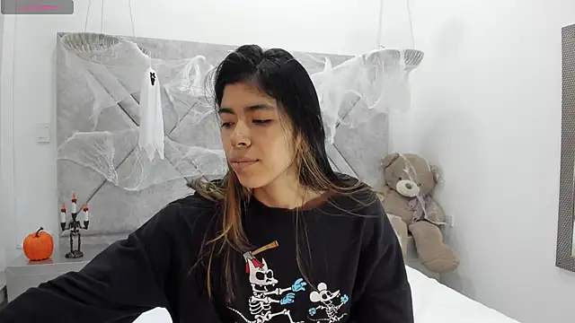 Snapshot of Girl_Cherry chatting on October 4, 11:38 am Girl Cherry online show from October 4, 11:38 am