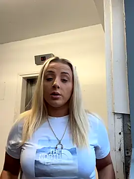 Strongqueen online show from September 20, 5:22 pm