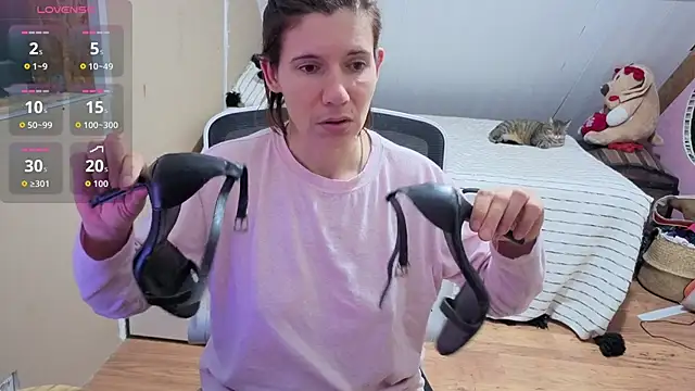 Lina lou4 online show from November 6, 4:35 pm