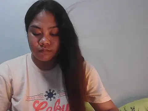 Snapshot of xxpretty_jewelxx chatting on October 3, 11:37 am xxpretty jewelxx online show from October 3, 11:37 am