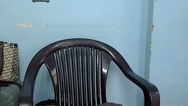 lovelydesi21 online show from September 23, 9:29 am