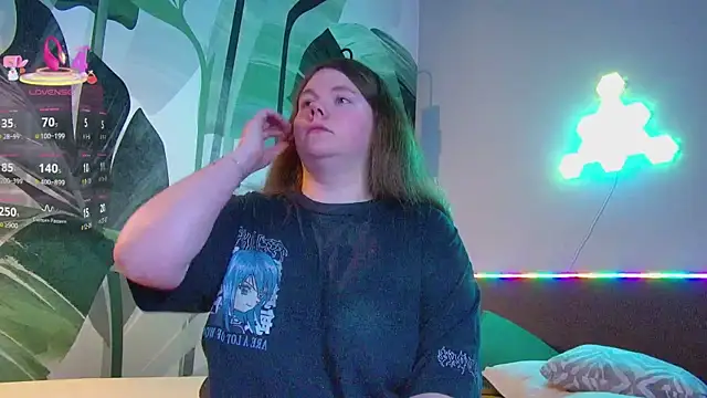 RubyValen online show from April 17, 1:30 am