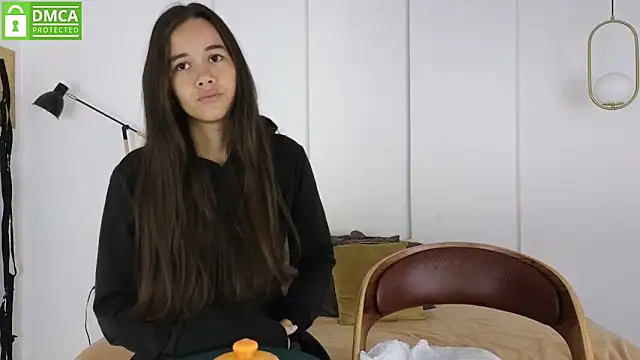 sexychanell 18 online show from February 1, 1:21 pm