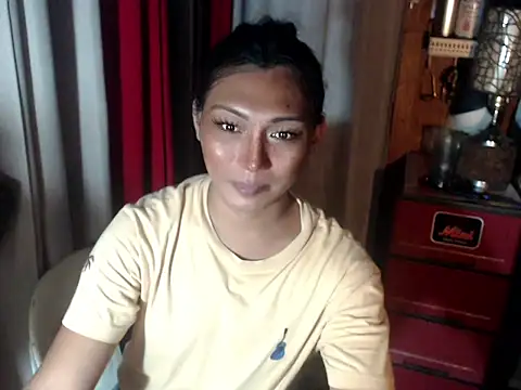 Snapshot of Topangel69 chatting on October 21, 7:18 pm Topangel69 online show from October 21, 7:18 pm