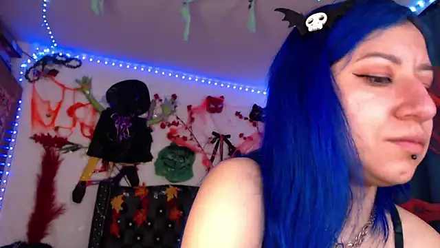 Snapshot of pussytight_pervert chatting on October 19, 1:07 am pussytight pervert online show from October 19, 1:07 am