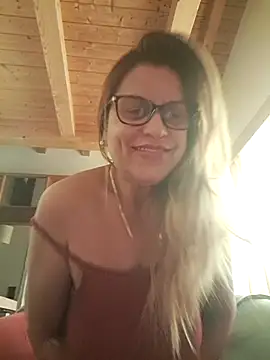 OliviaLewis online show from November 6, 10:10 am