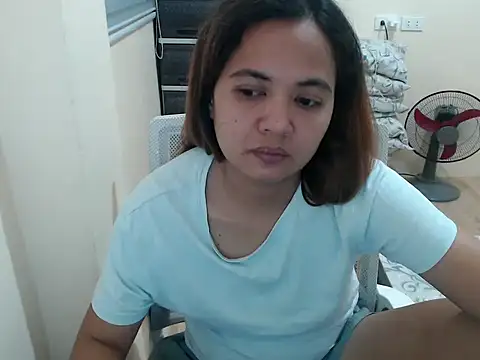 xTheLastVIRGINx online show from March 20, 3:39 pm