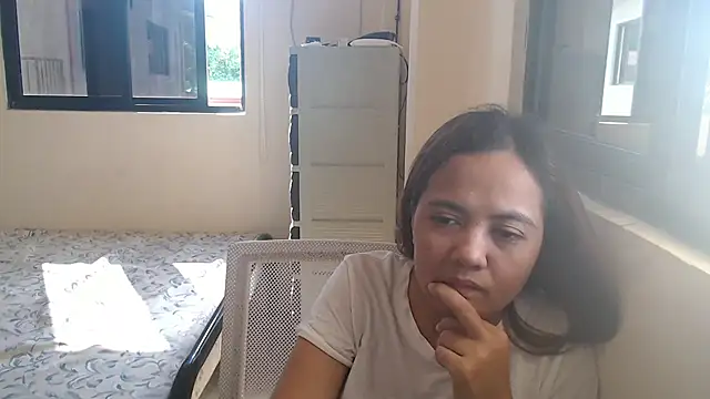 xTheLastVIRGINx online show from October 24, 5:58 am