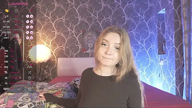 MiaMiaMeow online show from March 12, 5:04 pm