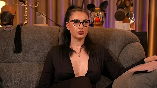 kelly kent online show from December 4, 1:08 am