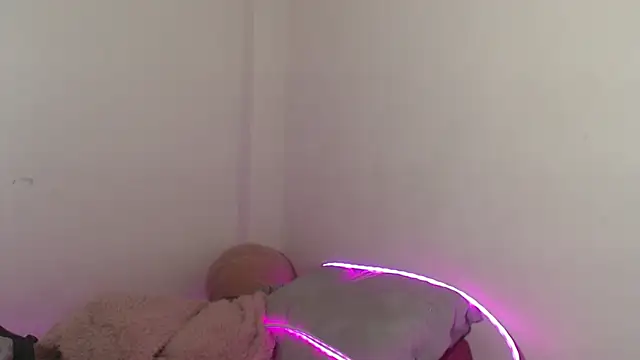 SweetSofty online show from November 16, 6:15 am