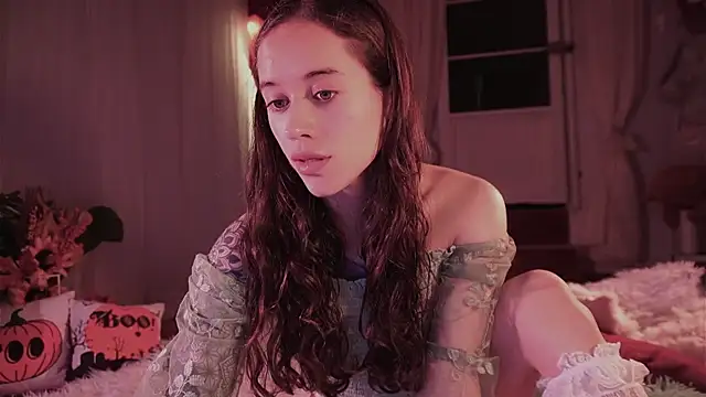  Avriles  online show from November 6, 12:49 am