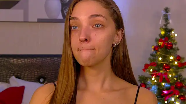 VirginieCruz online show from December 23, 5:33 am