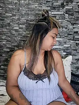 Xindias fantasyX online show from September 12, 7:43 pm