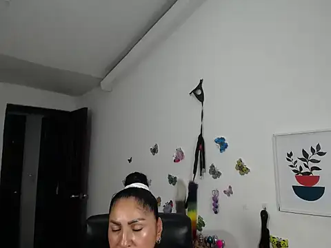 mature bigboobs10 online show from February 28, 6:46 am