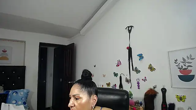 mature bigboobs10 online show from October 29, 1:21 am