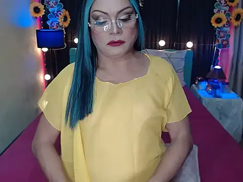 UrAsianPrincessDanie online show from January 15, 4:07 am