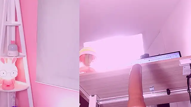 Sweet Susie  online show from February 27, 9:03 pm