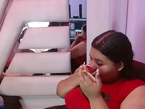 ValenTitis online show from November 1, 8:24 pm