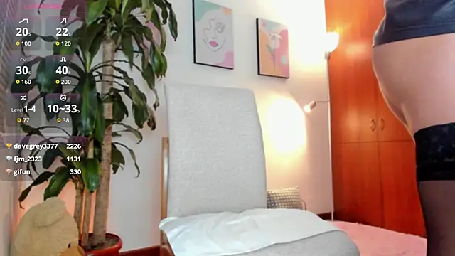 alessia1   online show from June 30, 10:53 pm