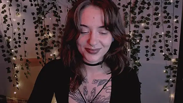 risha laas online show from December 20, 8:13 pm