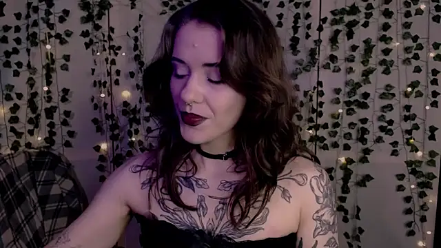 risha laas online show from March 21, 8:03 pm