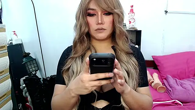 GoddessMariaX online show from May 3, 12:30 pm