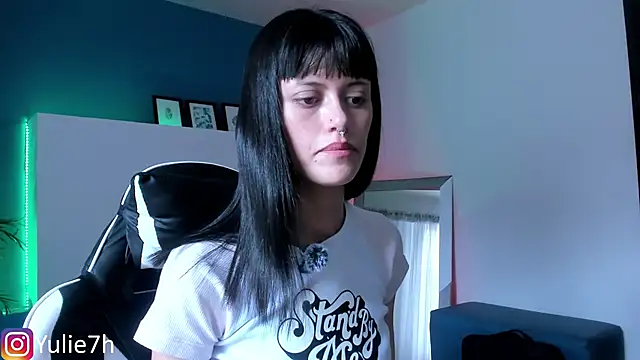Snapshot of _Jessy_Moon_ chatting on October 4, 8:13 pm Jessy Moon online show from October 4, 8:13 pm