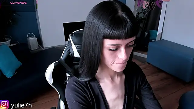  Jessy Moon  online show from March 5, 7:31 pm