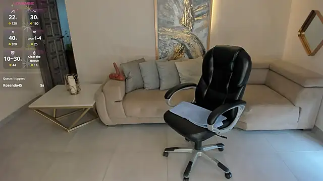 RenataReyes online show from April 4, 10:08 pm