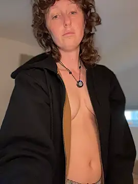 mossy kiss online show from April 19, 3:45 pm