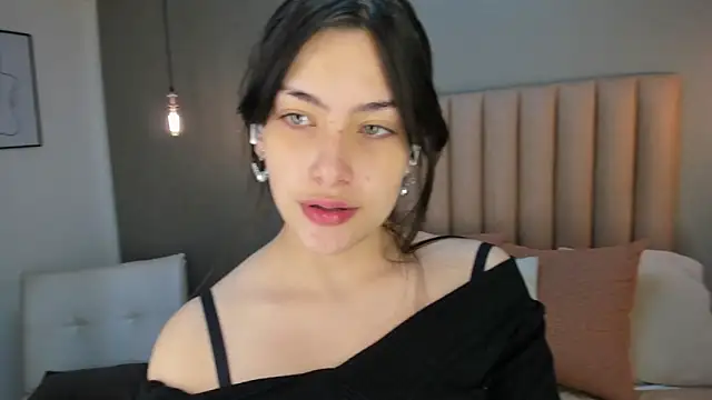 Snapshot of Alexa_Thaylor_ chatting on September 12, 1:40 pm Alexa Thaylor online show from September 12, 1:40 pm