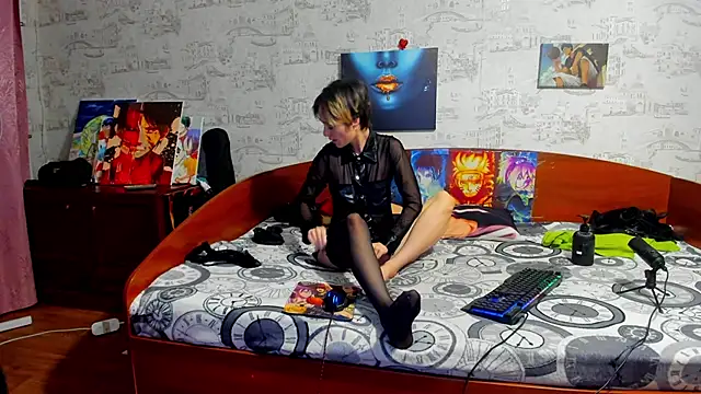 KagamiTayga online show from November 14, 2:55 am