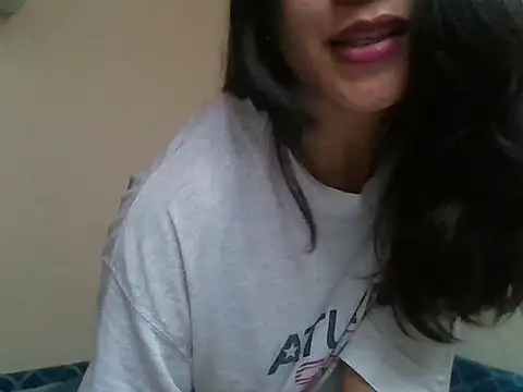  smiling4u  online show from May 29, 7:06 am