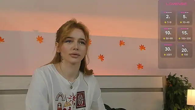 Snapshot of Phoenix_Margo chatting on October 2, 3:22 am Phoenix Margo online show from October 2, 3:22 am