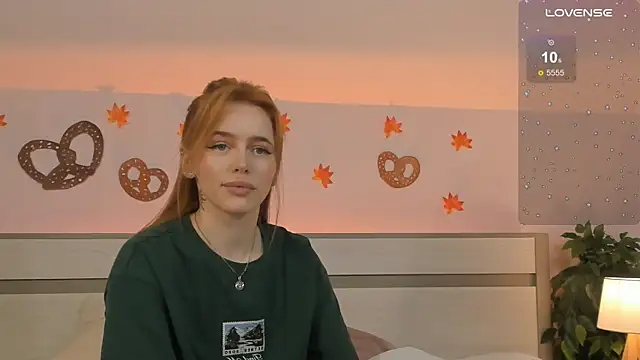 Snapshot of Phoenix_Margo chatting on September 23, 4:10 am Phoenix Margo online show from September 23, 4:10 am