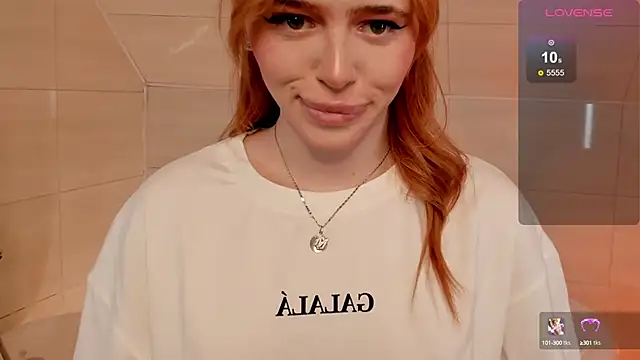 Snapshot of Phoenix_Margo chatting on October 3, 9:47 am Phoenix Margo online show from October 3, 9:47 am