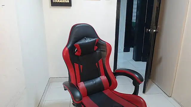 Liamiler01  online show from November 25, 11:38 pm