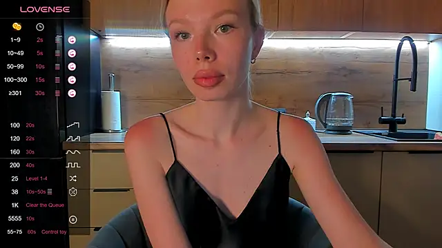 Olivia Bells online show from June 13, 8:50 pm