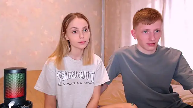 juliaanddima online show from March 17, 7:23 am